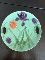 Engels aardewerk serveerbord met decor van tulpen, Ophalen of Verzenden