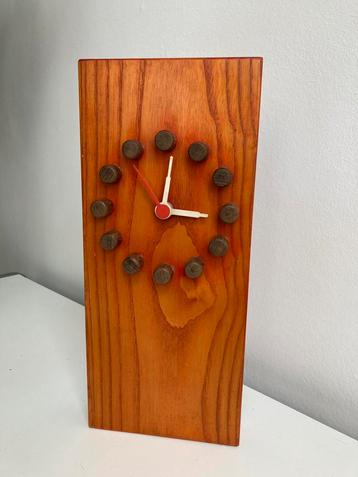 Vintage design houten klok 70-er jaren Design van Tol, retro