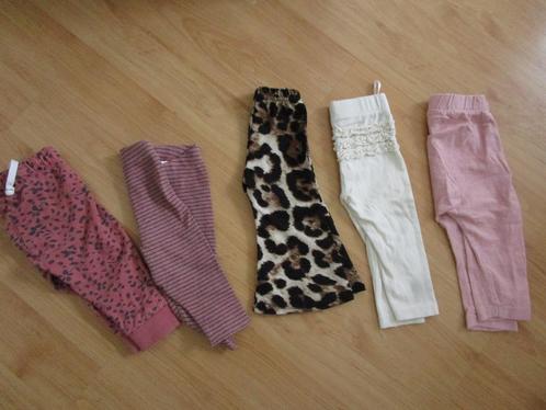 Vijf leuke meisjes broekjes maat 74, Kinderen en Baby's, Babykleding | Maat 74, Zo goed als nieuw, Meisje, Broekje, Ophalen of Verzenden