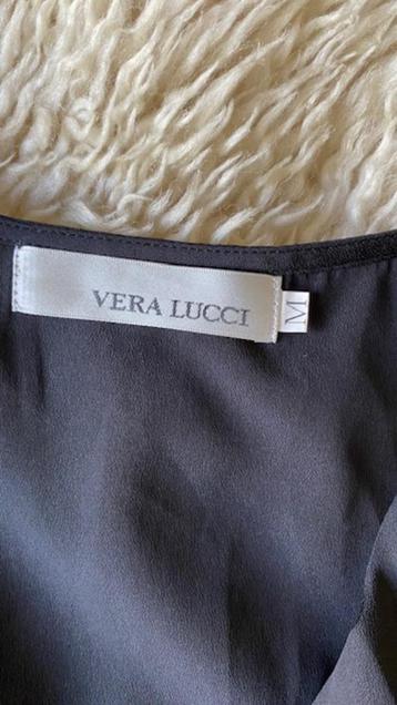 Vera Lucci cocktailjurk, zwart met vlindermouw beschikbaar voor biedingen
