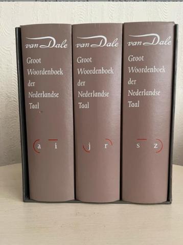 Dikke Van Dale – Groot Woordenboek der Nederlandse beschikbaar voor biedingen