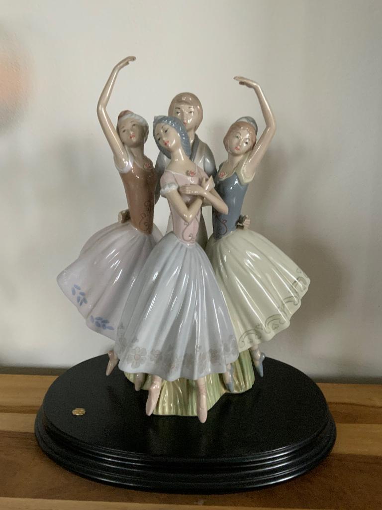 CASADES – Porseleinen ballerina beeldengroe, Verzamelen, Beelden en Beeldjes, Zo goed als nieuw, Mens, Ophalen of Verzenden