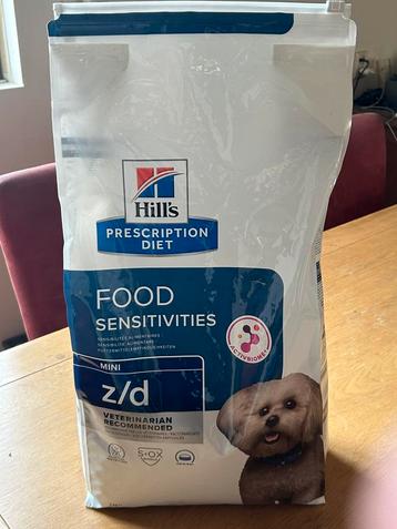 Hills Hondenvoer Z/D mini. Restant van ruim 3KG beschikbaar voor biedingen