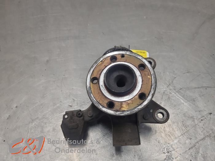 Fusee links-voor van een Mercedes Vito, Auto-onderdelen, Ophanging en Onderstel, Mercedes-Benz, Gebruikt, 3 maanden garantie, Ophalen of Verzenden