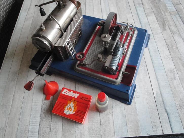 Stoommachine Wilesco D16.Bodemplaat overgeverfd.Loopt Prima., Hobby en Vrije tijd, Modelbouw | Overige, Gebruikt, Groter dan 1:32