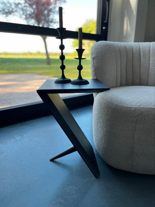 Bijzettafeltje/Laptop tafeltje, Huis en Inrichting, Tafels | Bijzettafels, Zo goed als nieuw, Overige vormen, 45 tot 60 cm, Minder dan 55 cm