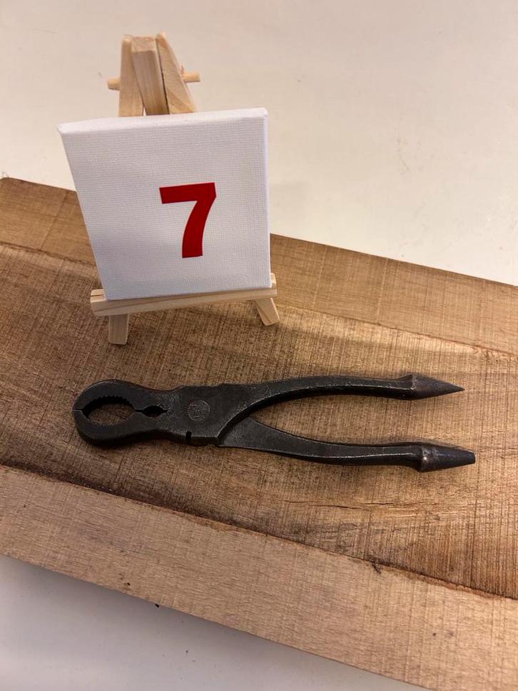 Antieke Smeedijzeren Tang - 17,5cm, Antiek en Kunst, Antiek | Gereedschap en Instrumenten, Ophalen of Verzenden
