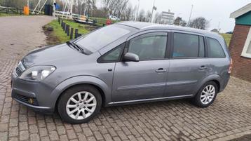 Opel Zafira 1.8 2007 Grijs beschikbaar voor biedingen