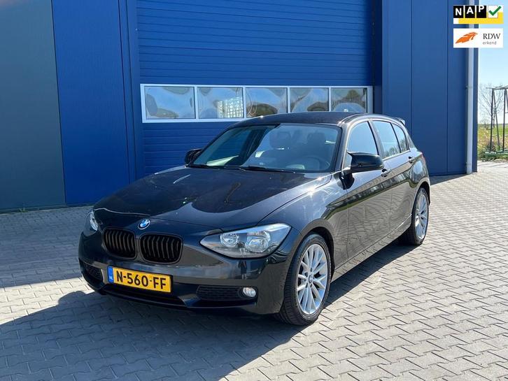 BMW 1-serie 114i EDE Executive | Cruise + Airco, Auto's, BMW, Bedrijf, Te koop, 1-Serie, ABS, Achteruitrijcamera, Airbags, Airconditioning