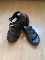 Tamaris sandalen maat 40 - hoge zool, Tamaris, Zwart, Zo goed als nieuw, Sandalen of Muiltjes