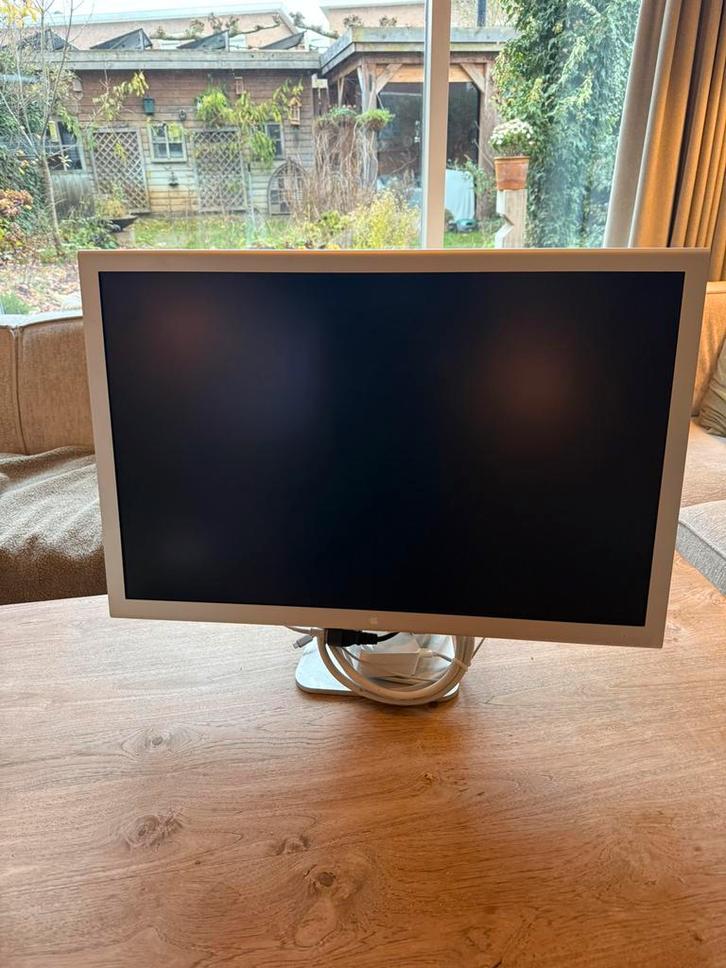 Apple Cinema 30 inch met USB-C adapter., Computers en Software, Monitoren, Zo goed als nieuw, 60 Hz of minder, USB-C, LED, Ophalen