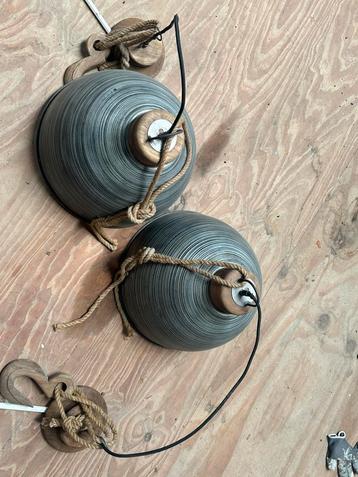 2x hanglamp  beschikbaar voor biedingen