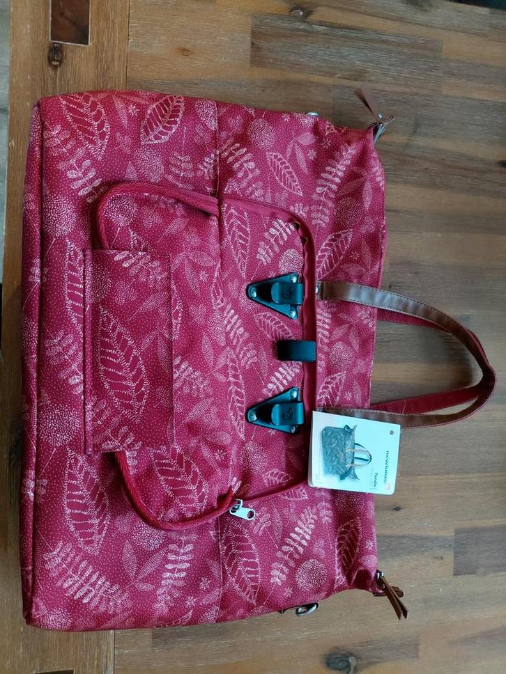 Rode Schoudertas met Bladmotief - Nieuwstaat, Sieraden, Tassen en Uiterlijk, Tassen | Schoudertassen, Nieuw, Overige merken, Rood