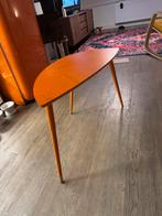 Oranje Ikea tafel - Bijzettafel, Zo goed als nieuw, 75 cm of meer, Overige vormen, Hout