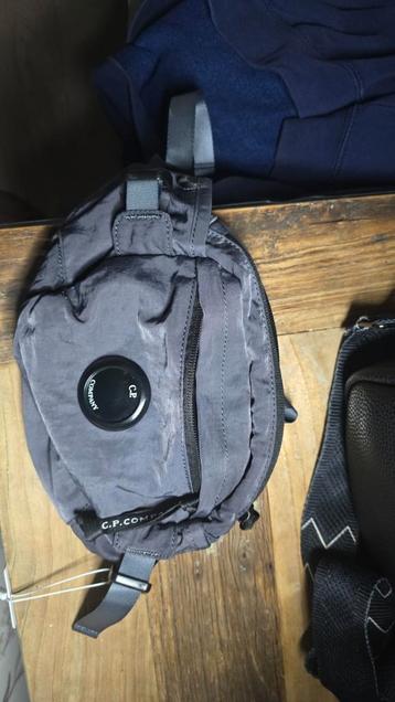 Cp company heuptas beschikbaar voor biedingen