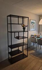Moderne open design kast, Huis en Inrichting, Ophalen, Zo goed als nieuw, Minder dan 150 cm, Metaal