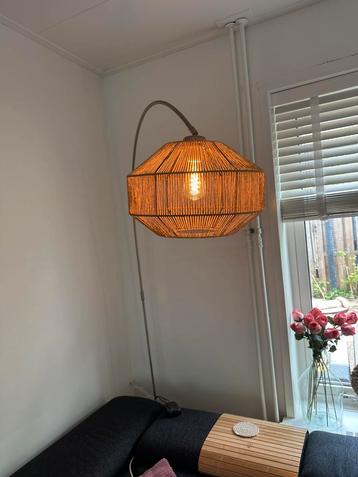 Rotan hanglamp dimbaar beschikbaar voor biedingen