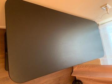 Bekant Ikea bureau - donker bruin - afbeelding 2