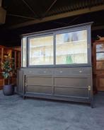 Antieke organische museumkast | Zwarte Winkelkast  #2726, Antiek en Kunst, Antiek | Meubels | Kasten, Ophalen of Verzenden