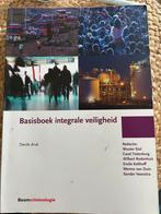 Basisboek Integrale Veiligheid, Ophalen of Verzenden, Gelezen