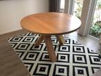 Houten eettafel rond 130 cm breed 77cm breed, Huis en Inrichting, Ophalen, Gebruikt, Rond, Vier personen