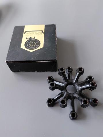 Vintage Flower Taper Kandelaar beschikbaar voor biedingen