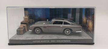 #25 Aston Martin DB5 James bond auto met boekje beschikbaar voor biedingen