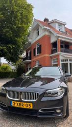 BMW 5-Serie 4.4 550I Touring AUT 2014 Grijs, Automaat, Achterwielaandrijving, 8 cilinders, 2000 kg
