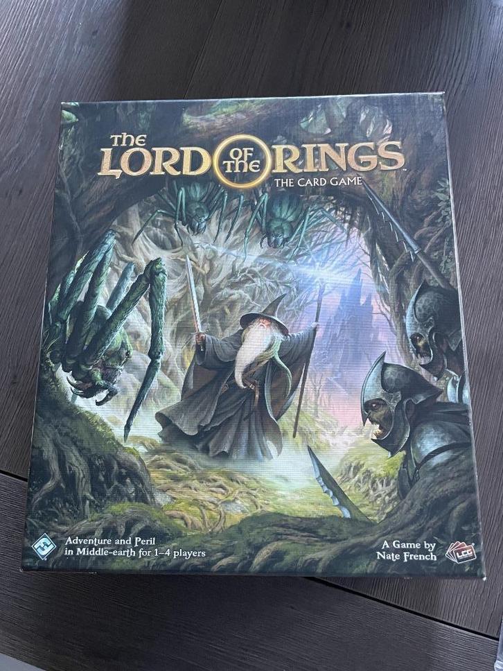 Lord of the Rings The Card Game Revised Core Set, Hobby en Vrije tijd, Gezelschapsspellen | Kaartspellen, Zo goed als nieuw, Een of twee spelers
