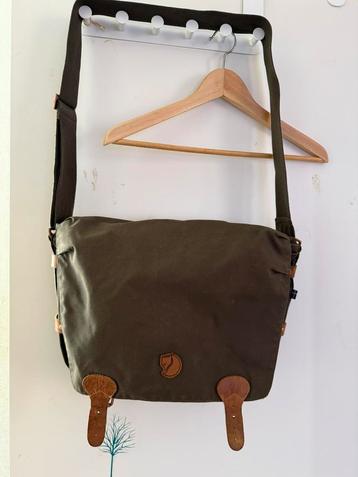 Fjällräven vintage shoulder bag beschikbaar voor biedingen
