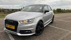 Audi A1 1.0 Tfsi 70KW Sportback S-Line 2017 Grijs Zwart, Auto's, Audi, Voorwielaandrijving, Stof, A1, 95 pk