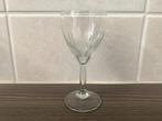 Mooi borrelglaasje gegraveerd/geslepen, Ophalen of Verzenden, Zo goed als nieuw, Borrel- of Shotglas