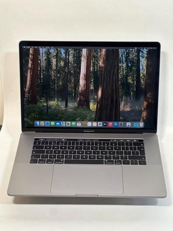 MacBook Pro 15” i9, 16gb, 512gb ssd Gebruikt beschikbaar voor biedingen