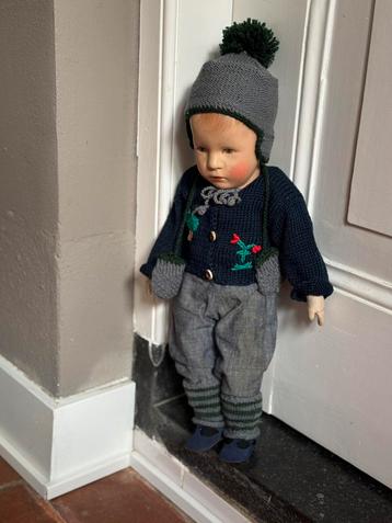 Antieke Kathe Kruse 1945 - 1949 beschikbaar voor biedingen