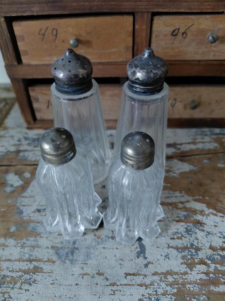 2 peper en zout setjes+lepelvaasje, Antiek en Kunst, Antiek | Keukenbenodigdheden, Ophalen of Verzenden