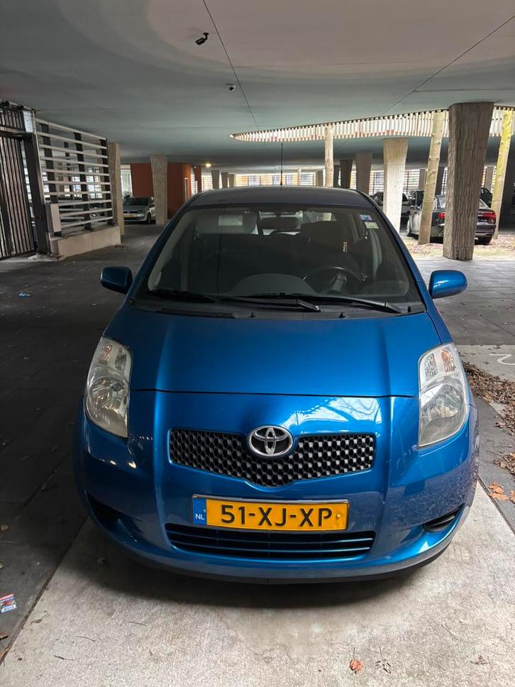 Toyota Yaris 1.3 16V Vvt-i 5DR 2007 Blauw, Auto's, Toyota, Particulier, Yaris, Benzine, C, Hatchback, Handgeschakeld, Origineel Nederlands