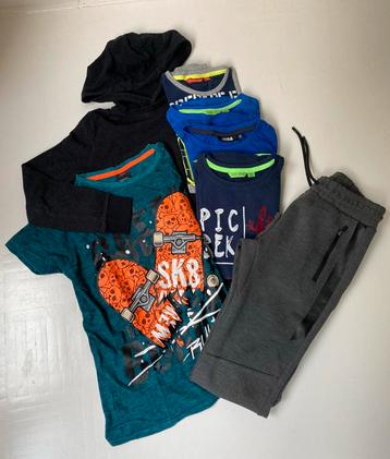 Kledingpakket maat 146-152 beschikbaar voor biedingen