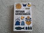 boek over natuur geneeswijze door P.Heinsberg, Ophalen of Verzenden, Gelezen