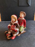 Villeroy & Boch Beeldje: Kinderen op Slee, Antiek en Kunst, Ophalen of Verzenden