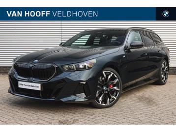 BMW 5 Serie Touring 550e xDrive M Sport Automaat / Panoramad beschikbaar voor biedingen