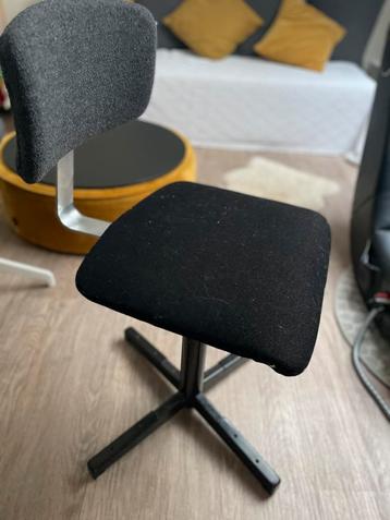 Vintage design bureaustoel beschikbaar voor biedingen