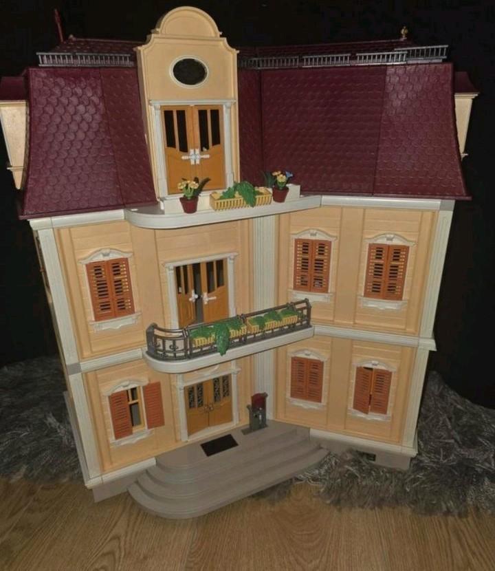 Leuk groot woonhuis met poppetjes meubels etc etc, Kinderen en Baby's, Speelgoed | Playmobil, Ophalen
