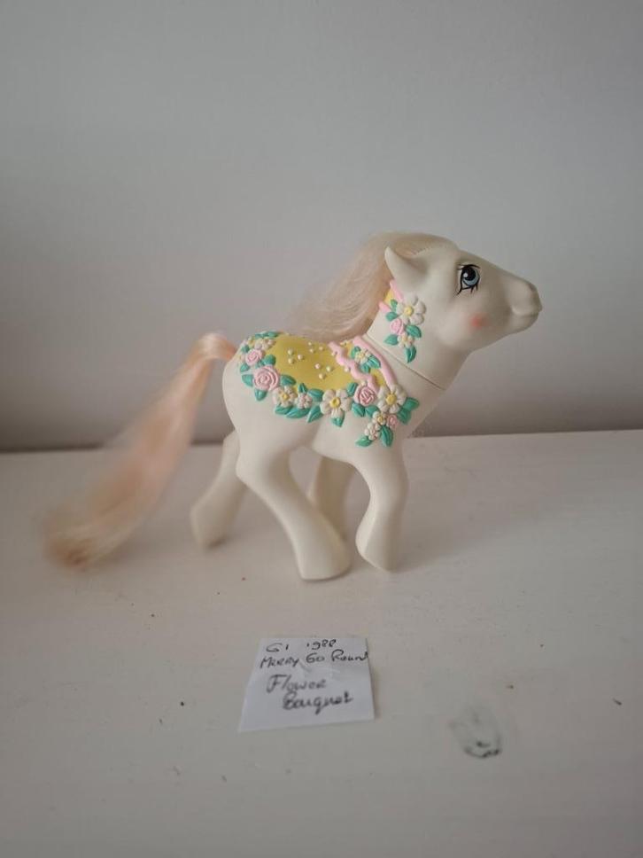 1988 MLP G1 Merry Go Round Ponies Flower Bouquet, Kinderen en Baby's, Speelgoed | My Little Pony, Gebruikt, Ophalen of Verzenden