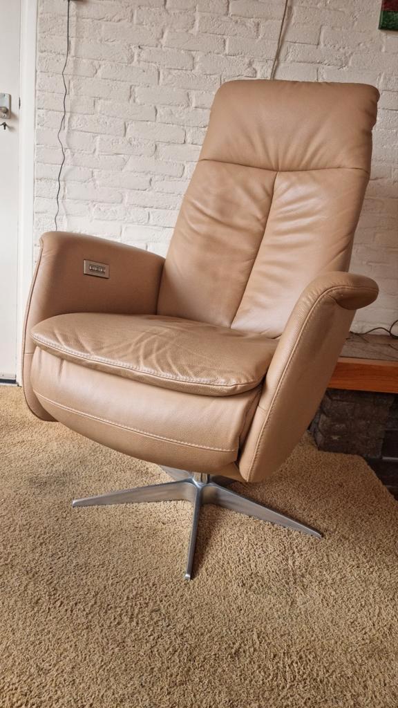Comfortabele luxe zitstoel / fauteuil, Huis en Inrichting, Fauteuils, Zo goed als nieuw, Leer, 50 tot 75 cm, 75 tot 100 cm, Ophalen