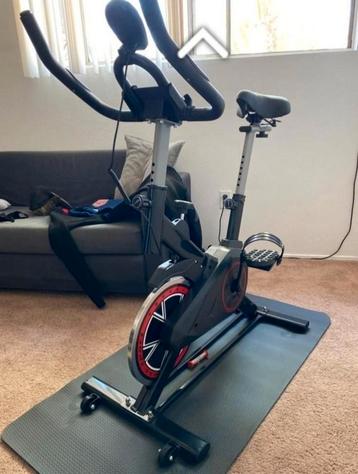 Home trainer spinningfiets met 120kg draaggewicht
1e foto is beschikbaar voor biedingen