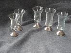 Vijf Jeneverglaasjes met zilveren voet., Ophalen of Verzenden, Zilver