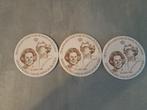 Beatrix kroning 3 onderzetters, Verzamelen, Koninklijk Huis en Royalty, Ophalen, Gebruikt, Nederland, Servies