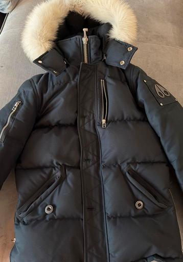 Moose Knuckles Winterjas - Licht Gebruikt beschikbaar voor biedingen