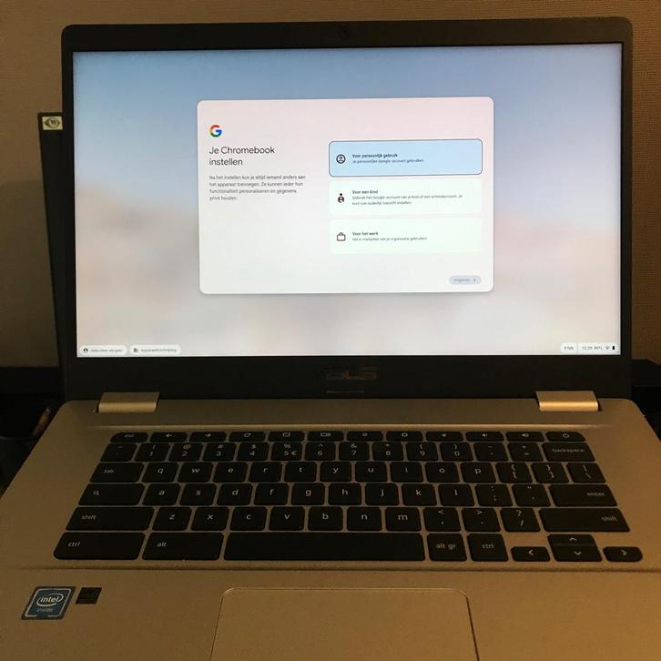 ASUS Chromebook C523NA – 15.6", Computers en Software, Chromebooks, Zo goed als nieuw, 15 inch, 4 GB of minder, 64 GB, Qwerty