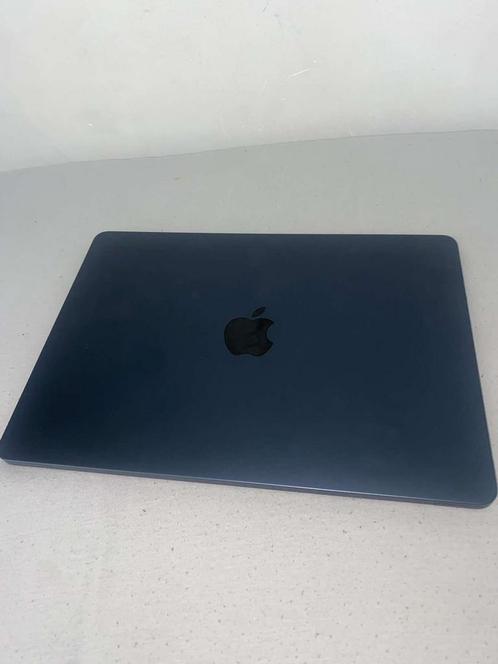 Macbook M3 256GB 2024 13inch display, Computers en Software, Windows Laptops, Zo goed als nieuw, 13 inch, Ophalen of Verzenden